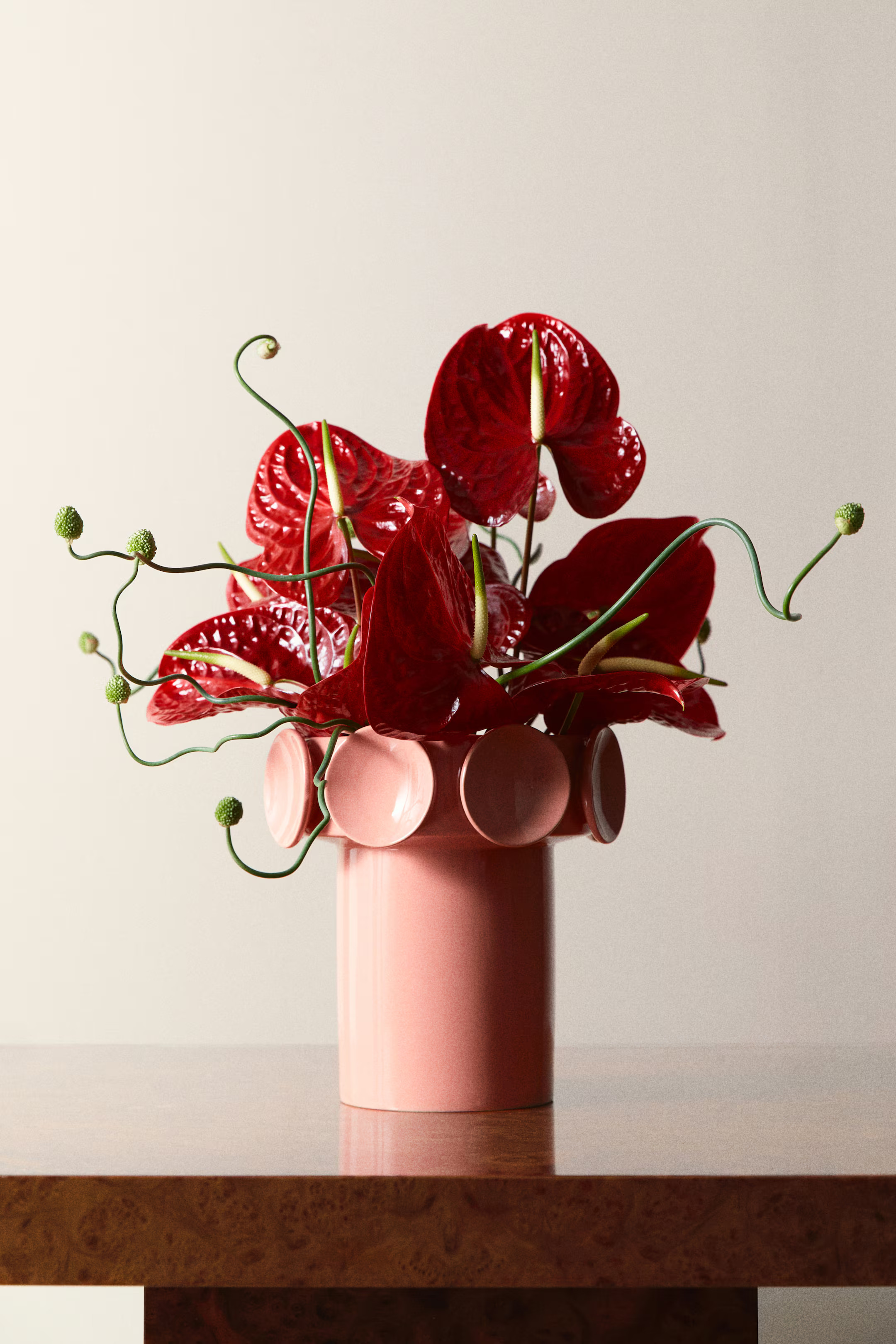 Vase aus Steingut | H&M (DE, AT, CH, NL, FI)