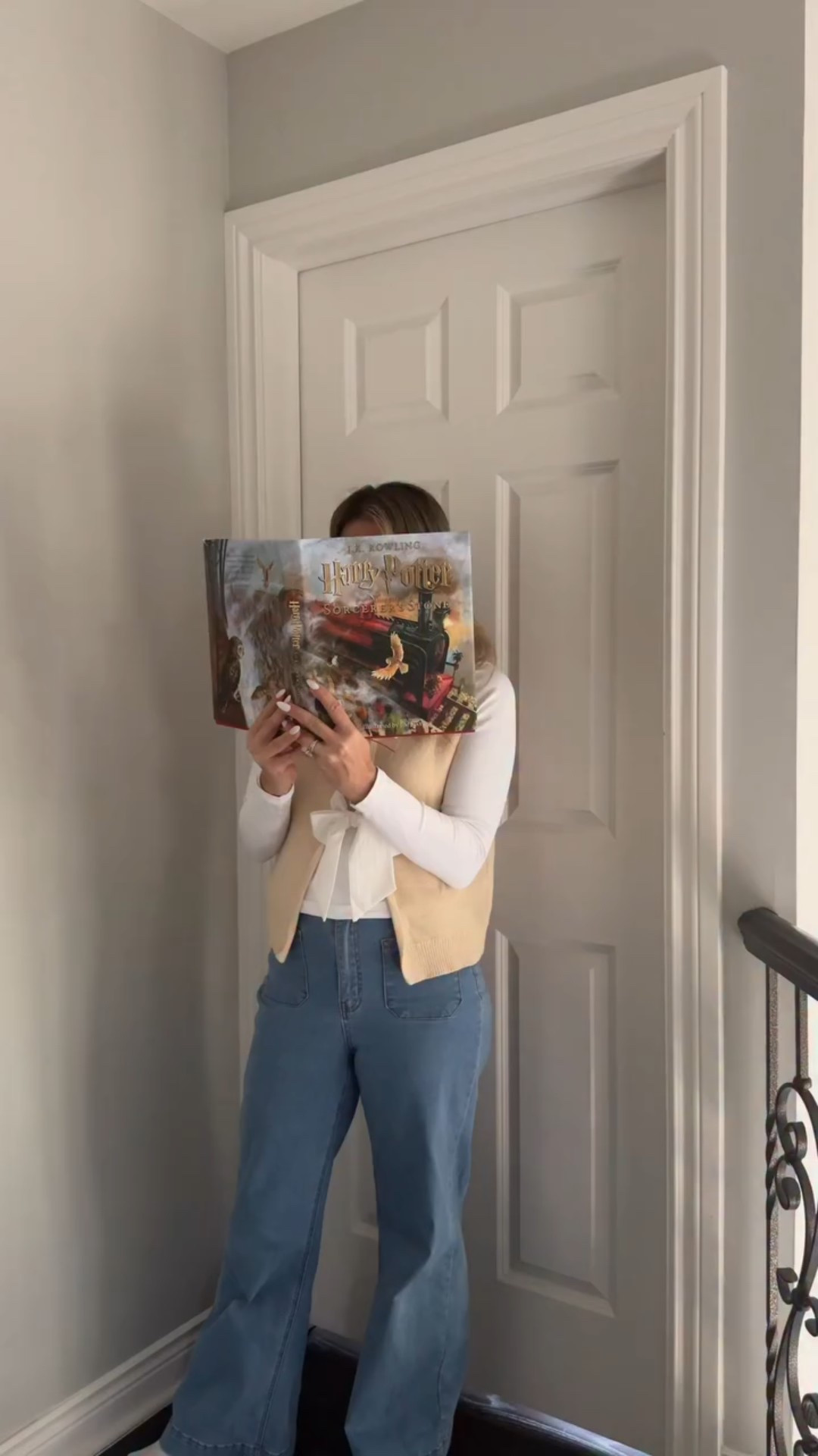 It’s funny how it begins with just a bedtime chapter.
A few pages… a movie night… a favorite character they talk about nonstop.
And suddenly, their whole world is filled with magic.
This is his Harry Potter tree.
A little piece of childhood I hope he remembers forever. 🪄✨

Tell me your child’s current obsession and I’ll help you turn it into a tree theme 🎄👇

COMMENT SHOP TO see the tree, every ornament, ribbon, and Harry Potter detail I used ✨⚡️

#HarryPotterChristmas #HarryPotterTree #HogwartsChristmas #BoyMomLife #ChildhoodMagic #LetThemBeLittle #ChristmasTraditions #HolidayDecorLove #CozySeason #TreeDecorMagic