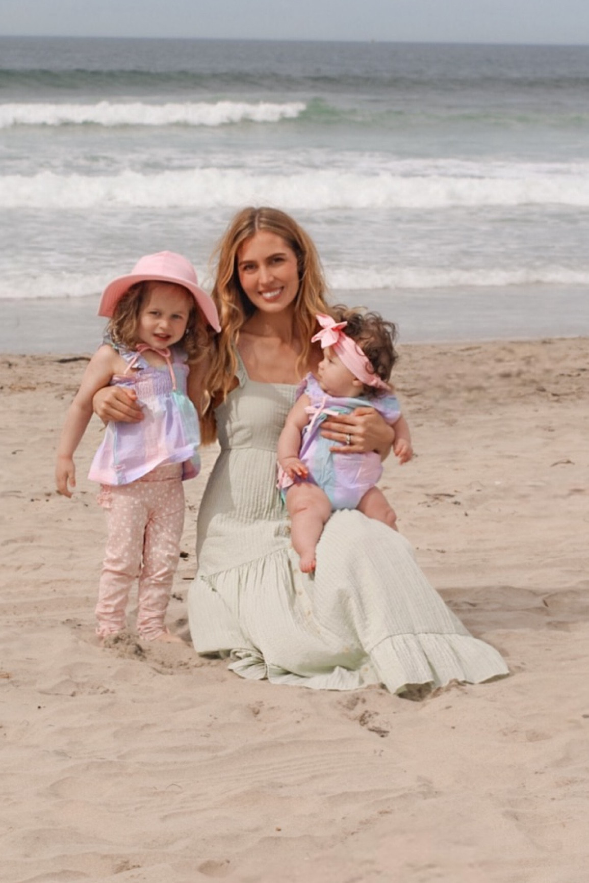San Diego in January 🏖️ 

#sandiegofamily #sdmom #sandiegolife #missionbeach #lajolla #childrenspool #ltkfamily #beachday #newyears #americasfinestcity #motherhood #momlife #rufflebutts