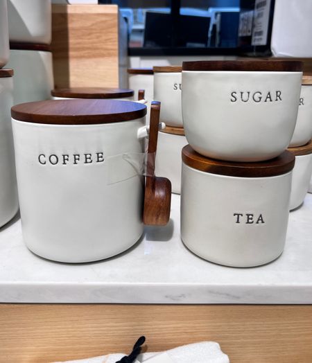 Simple and beautiful tea, coffee and sugar canister for your coffee station. Modern home decor finds








#targetfinds
#targethomedecor
#modernhomedecor
#coffeestation
#coffeecanister
#coffeejar
#teajar 
@target 

#LTKhome #LTKunder50 #LTKunder100
