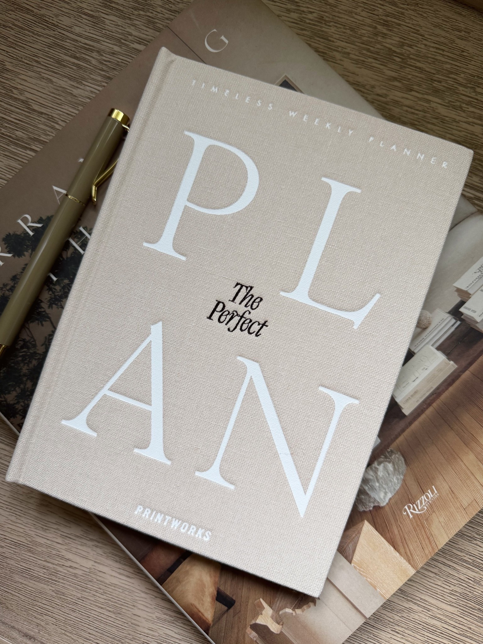 Starting the year fresh and organized 🤍

#planner #2026 #2026agenda #2026planner #visionboard #calendar #newyear

#LTKHome #LTKFindsUnder50 #LTKSeasonal