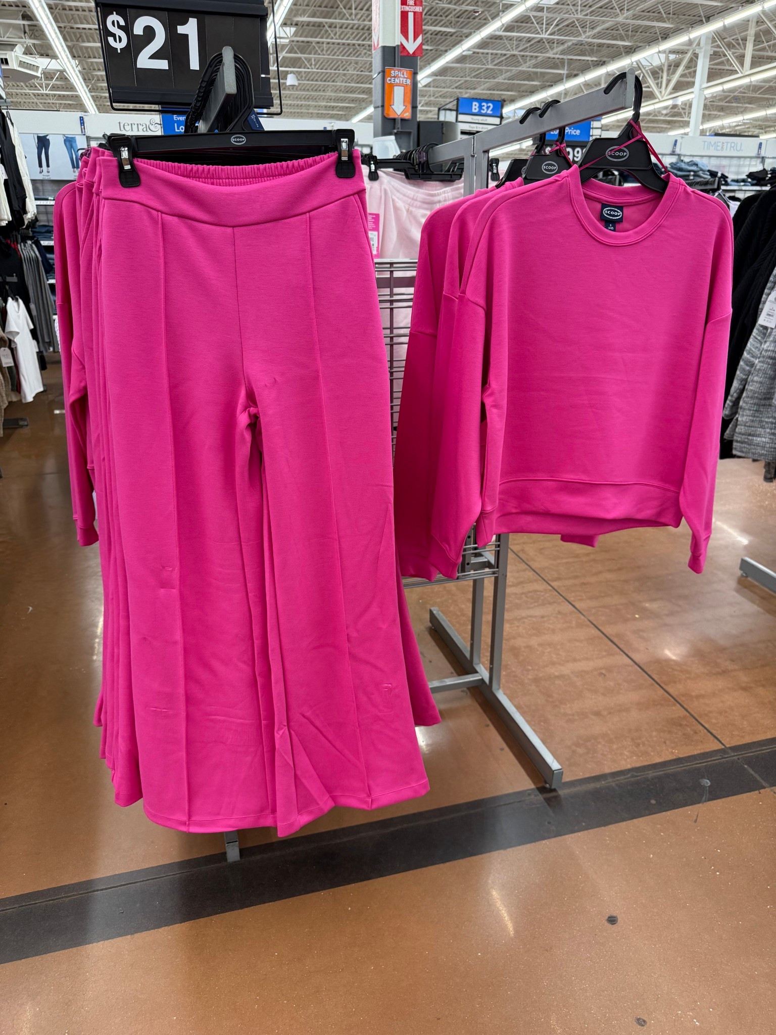 New scoops loungewear sets 👏🏻💖
I have the black one & it’s so comfy!! 

#LTKActive #LTKFindsUnder50