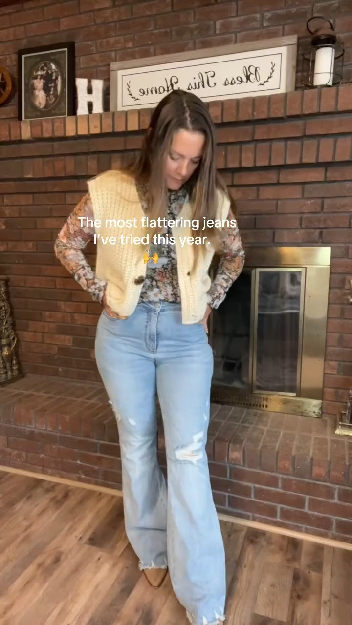 These are hands down some of the most flattering jeans I’ve ever tried on! 🤎 The Cindy Tummy Control Flares smooth your midsection, have the perfect amount of stretch, and create such a flattering silhouette. They’re comfortable enough for all-day wear and easy to dress up or down.

✨ Fit check: I’m 5’4” and wearing a size 7.

Shop these jeans through my Linktree, and don’t forget to use my code JH20 to save 20%!

#LTKOver40 #LTKMidsize #LTKU