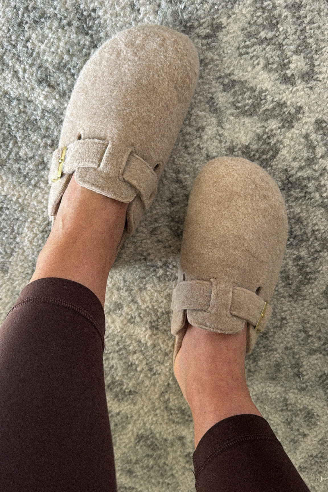 cozy shoe season ☕️🤎🐻 #amazon #birkenstock

#LTKSeasonal #LTKStyleTip #LTKFindsUnder50