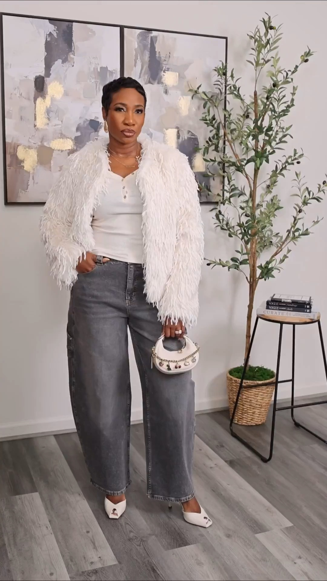 Popping out for the weekend in this easy outfit. 
Size medium top
Size 10 jeans
Size medium jacket 
#LTKStyleTip