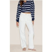 White High Waist Straight Leg Jeans | PrettyLittleThing UK