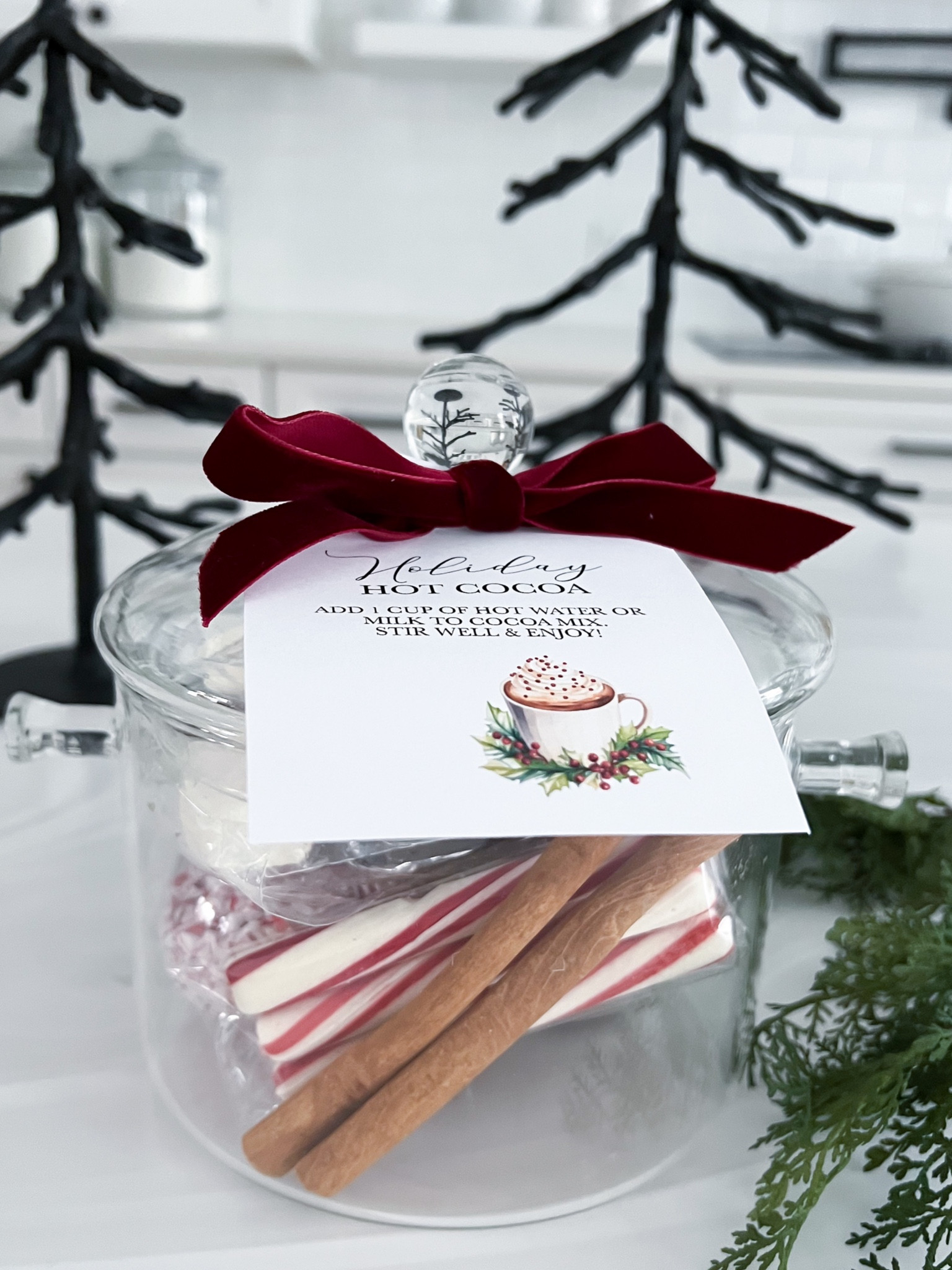 Stovetop Hot Cocoa | 🎁☕️

#christmasgift
#christmasgiftidea
#hostessgift
#holidaygift


#LTKGiftGuide #LTKHoliday #LTKSeasonal
