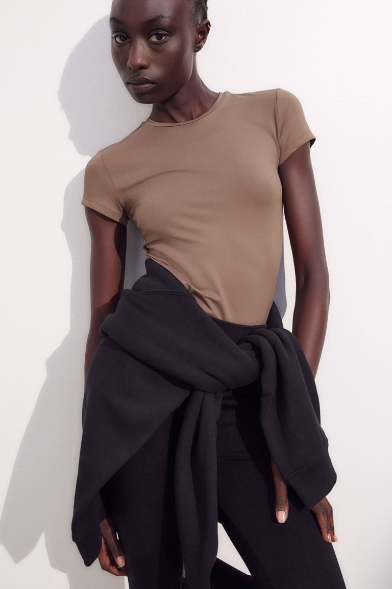 Fitted Microfiber T-shirt | H&M (US + CA)