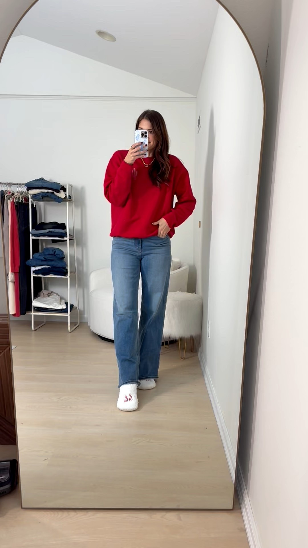 Not a drill! These viral wide leg jeans JUST restocked in multiple long length options!! They have been sold out for MONTHS