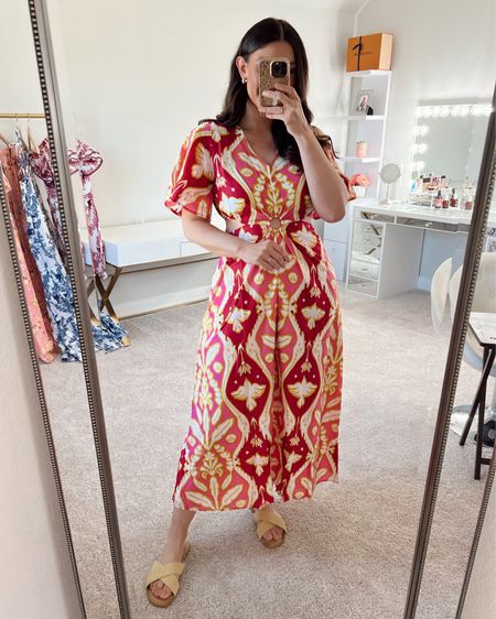 I LOVE this color pattern! So fun for any upcoming vacations, wedding or event you have❤️💖🧡 wearing an XL and fits tts

Wedding guest dress, spring dress, spring fashion, spring style, midsize fashion, maxi dress, vacation dress

#LTKmidsize #LTKwedding #LTKSpringSale