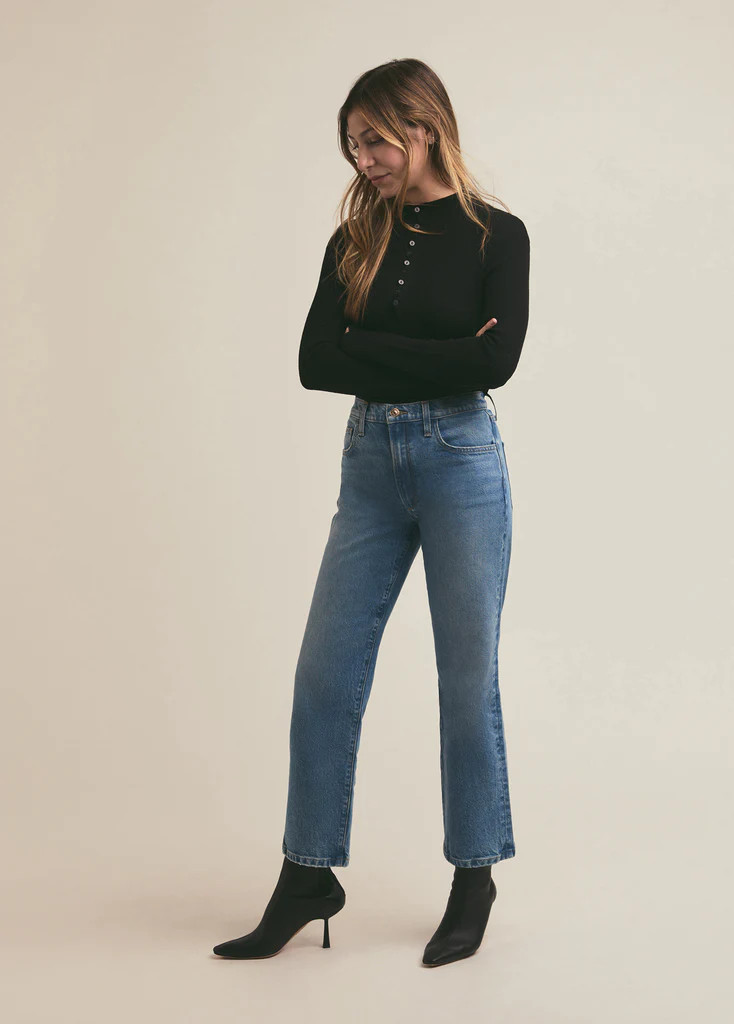 THE SHORTIE MORGAN HIGH RISE STRAIGHT | Favorite Daughter