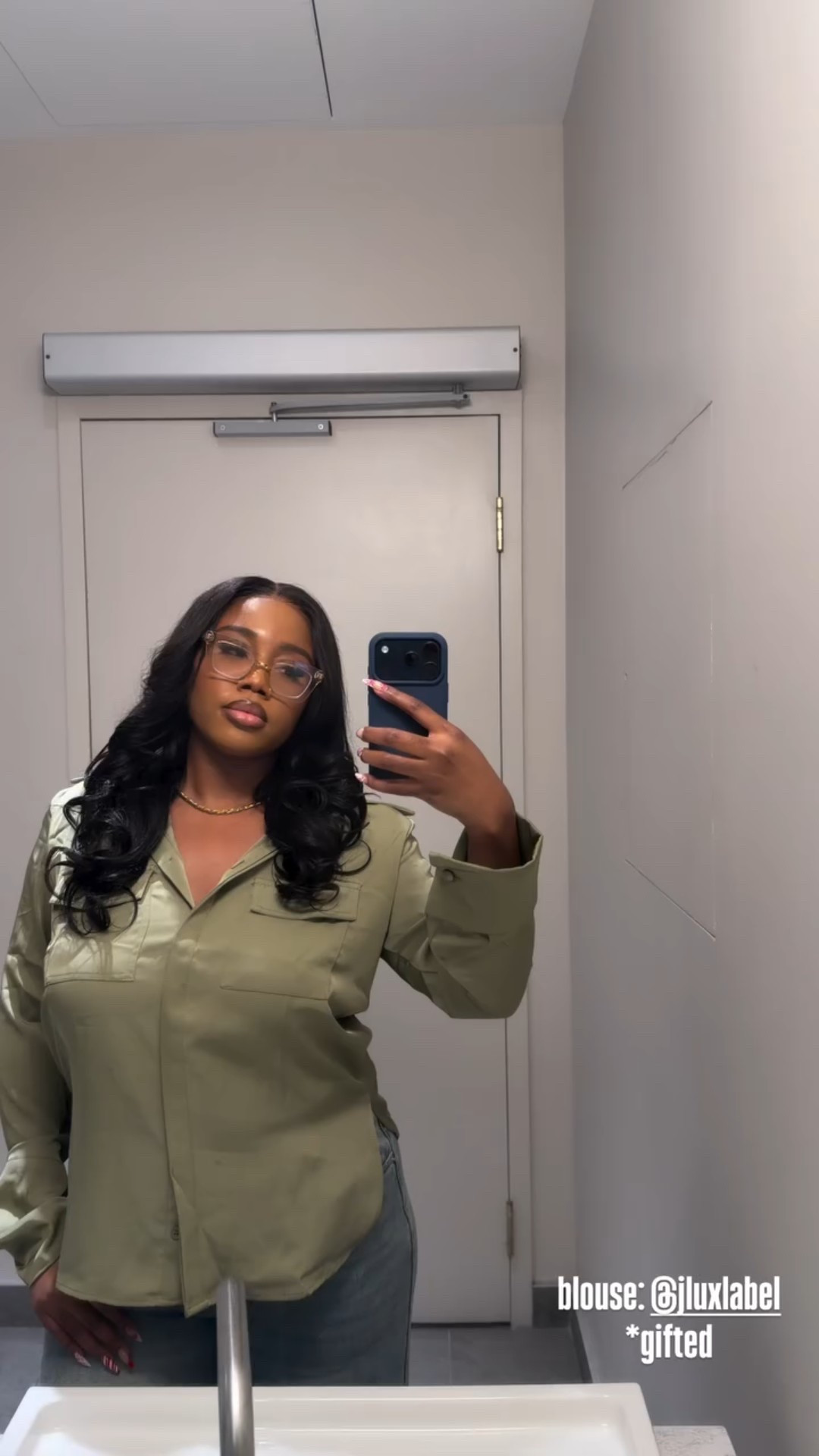 blouse: @jluxlabel 
*gifted. green for the holidays 💚

#LTKwinter #LTKdatenight #LTKcanada