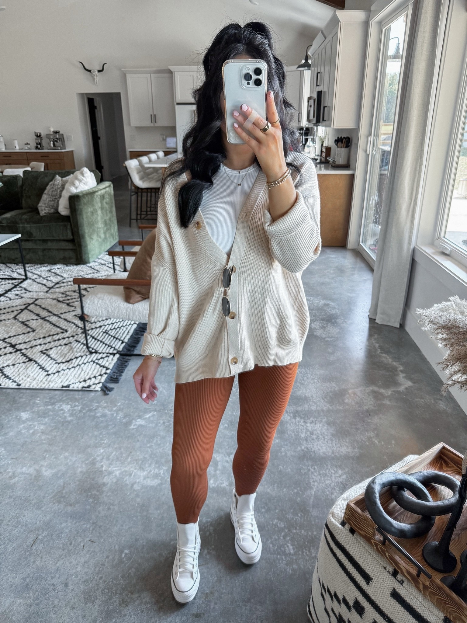 PBDD Fashion Finds 🎉

Comfy Fall Outfit 🍁

Tank Top - xs
Sweater - small (apricot color)
Leggings - medium
