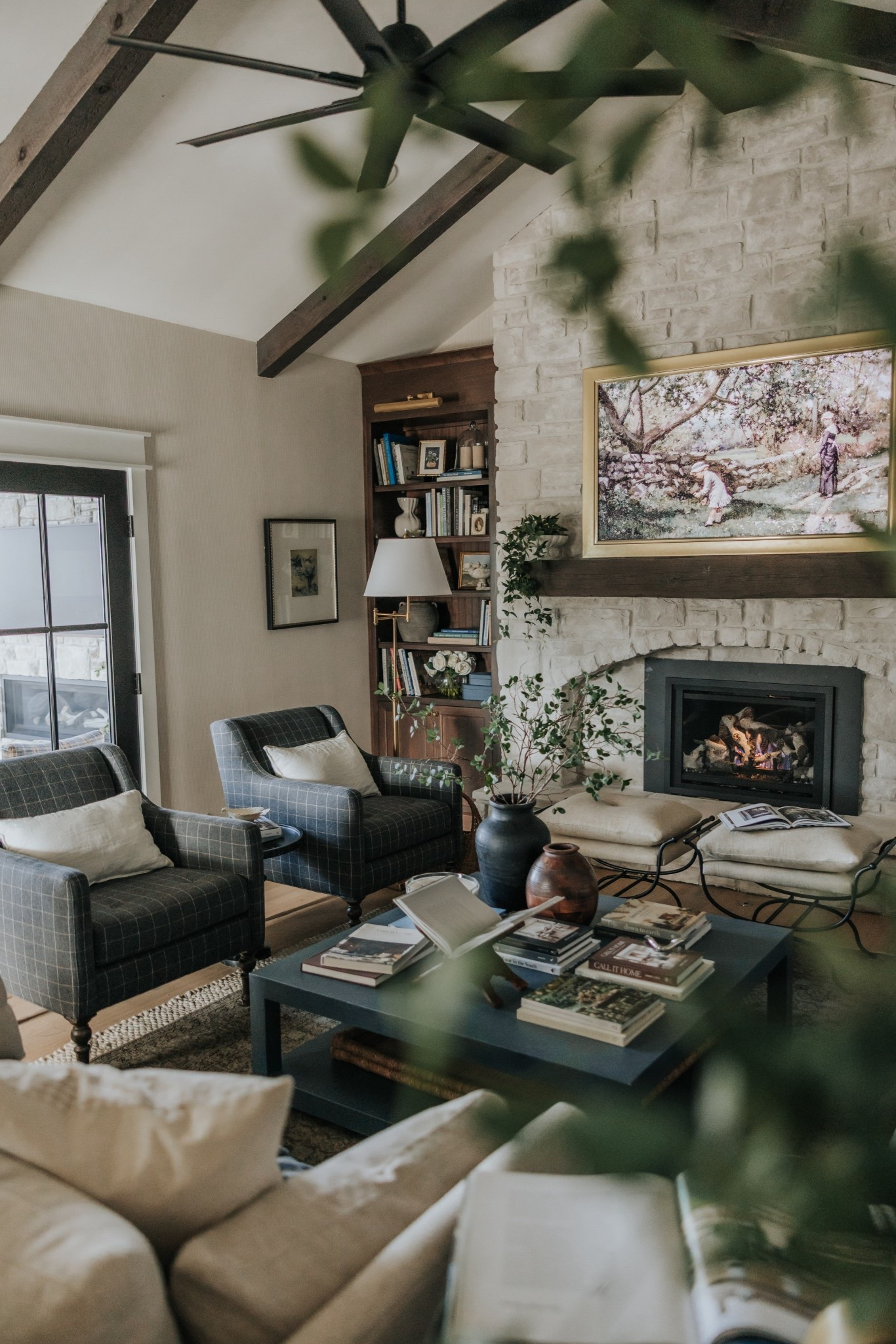 When you are styling shelves whether it is a bookshelf or shelves in your kitchen, you want to make sure you are intentional with the styling. You don’t want it to look too cluttered.

#LTKHome