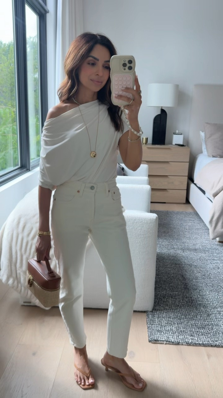 @abercrombie top! So cute and on sale. I love a monochromatic look.

#LTKootd #LTKSeasonal #LTKSaleAlert