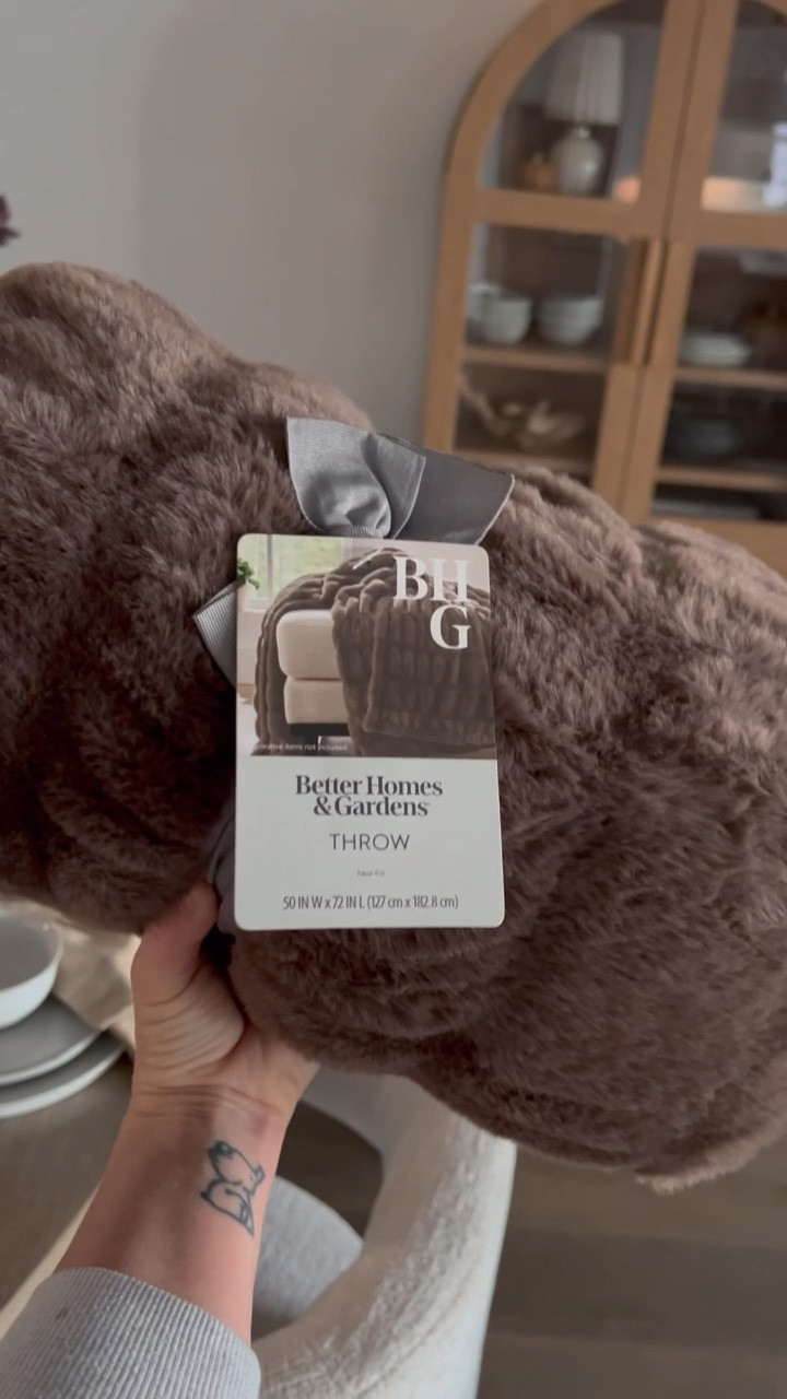 Ok these faux fur throws are the best and BACK IN STOCK! I own 2 of them now. Such a great Pottery Barn dupe! 

Throw blanket, fall blanket, cozy decor, cozy home


#walmart #potterybarn 

#LTKHome #LTKSeasonal