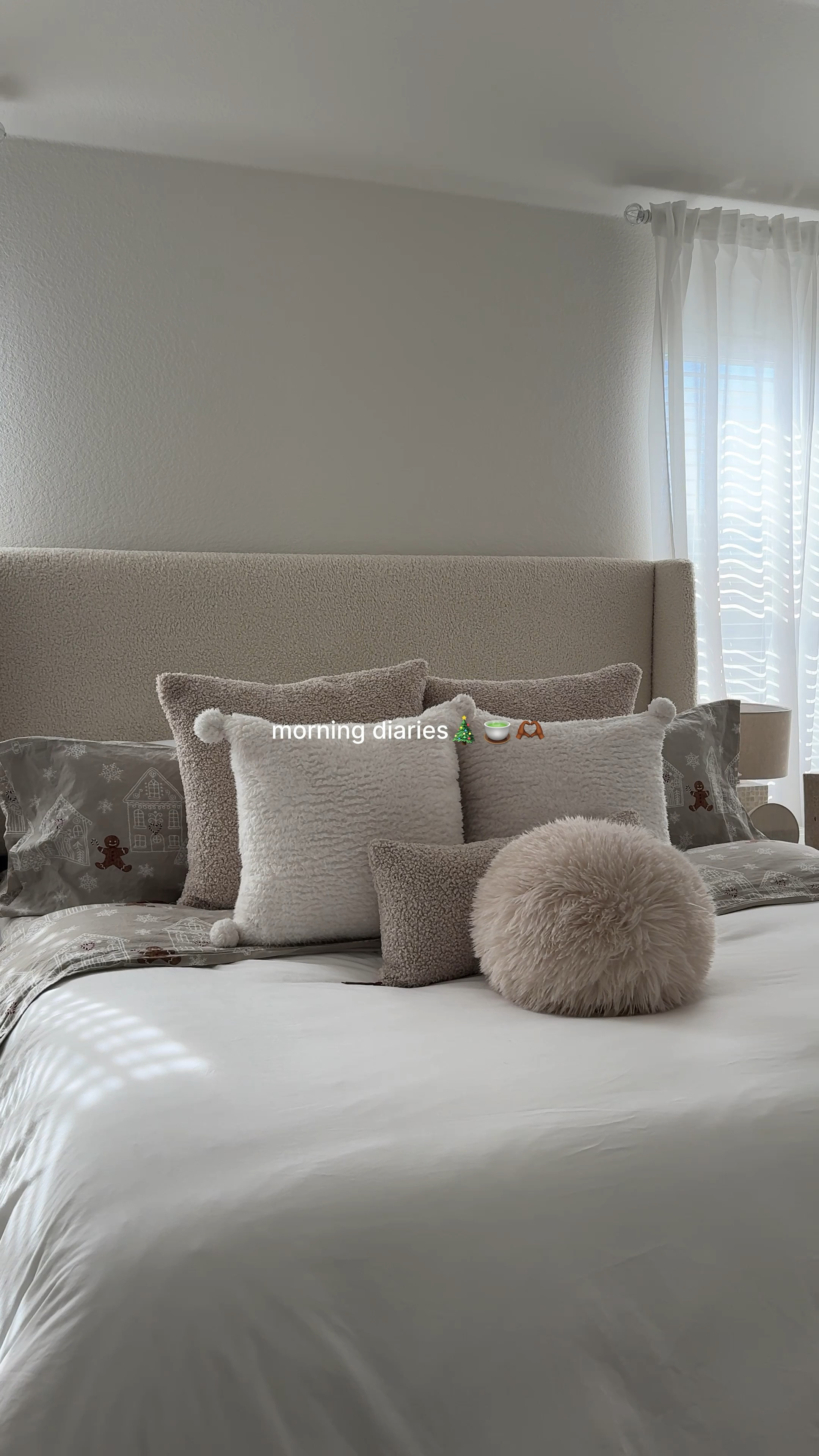 morning routine🎄🍵🤍

#LTKSeasonal #LTKHome #LTKHoliday