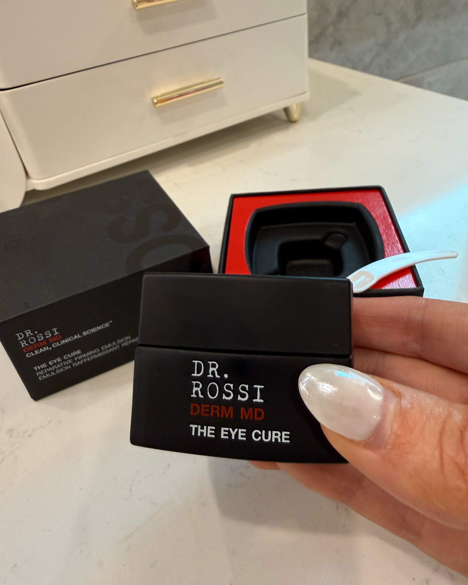 @rossiderm Dr. Rossi eye cure 🤌🏼
 a lightweight peptide eye emulsion that absorbs cleanly - no milia risk,
no migration, no fragrance

#LTKmorningroutine #LTKselfcare #LTKgrwm