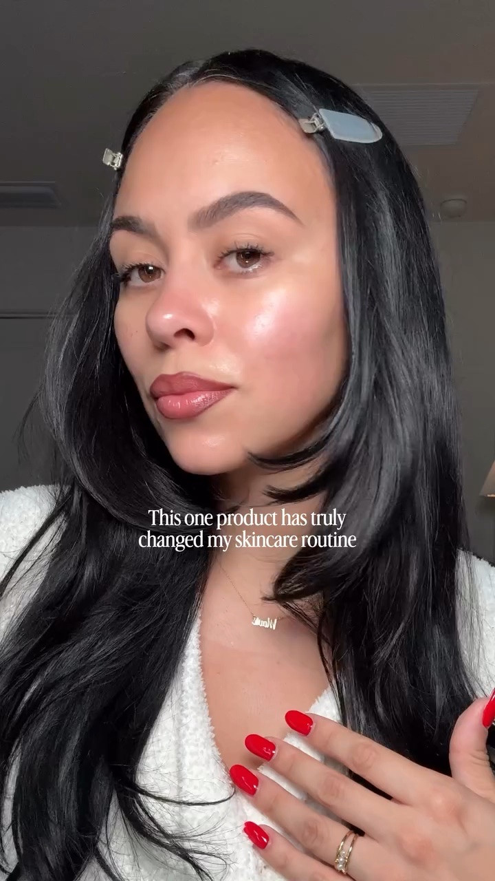 my newest skincare addition @agustinusbader Overnight Restorative Cream has my skin looking so hydrated & replenished every single morning 🧖🏻‍♀️ available to shop @bloomingdales #bloomiespartner @shop.LTK #liketkit
