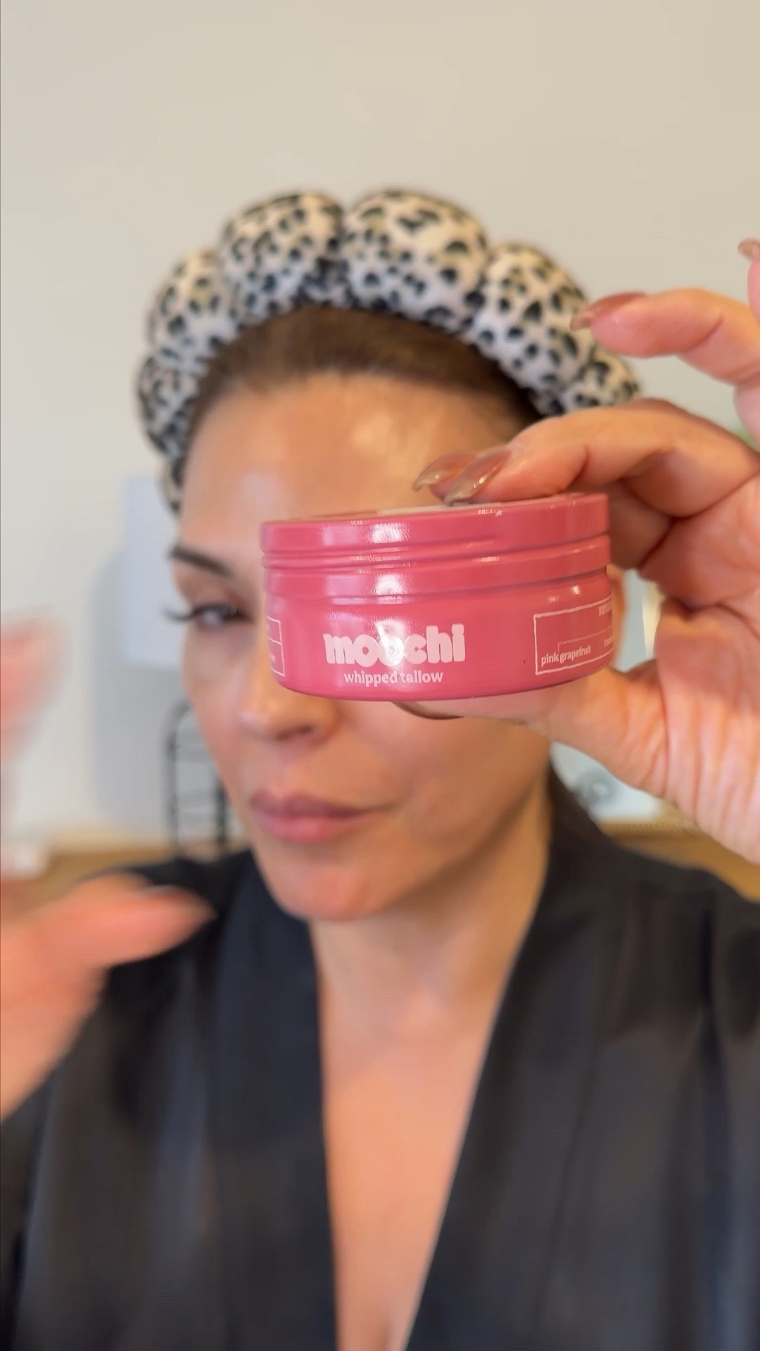¿Por qué se está usando tanto esto?

#LTKselfcare #LTKOver40 #LTKBeauty