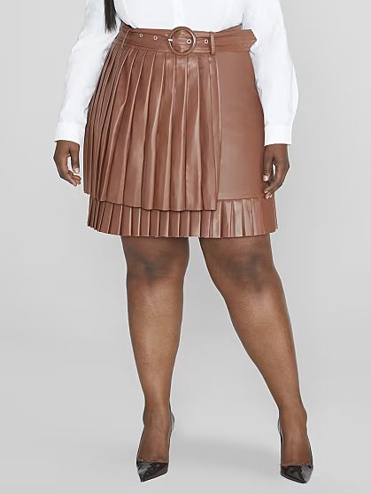 Plus Size Mimi Pleated Faux Leather Skirt | Fashion to Figure | Fashion To Figure