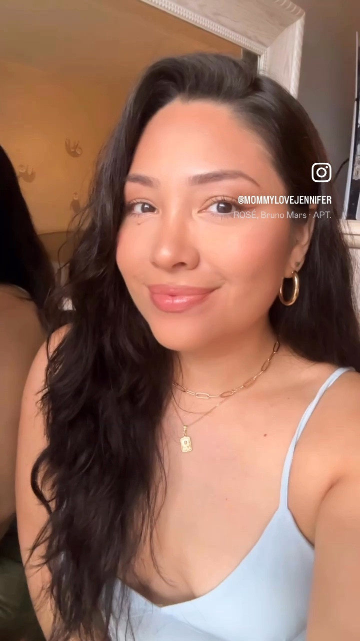 Hello 2025 🤍 focusing on my goals this new year

#LTKWatchNow #LTKFindsUnder50 #LTKStyleTip