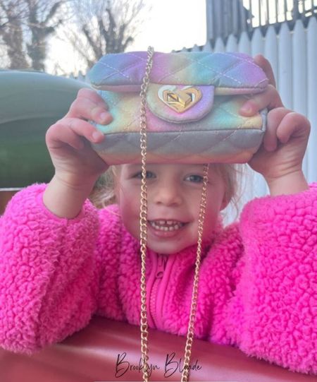 Sasha’s Rainbow Amazon Purse 🌈 

kids purse l kids fashion l rainbow purse l toddler fashion l kids accessories

#LTKkids
