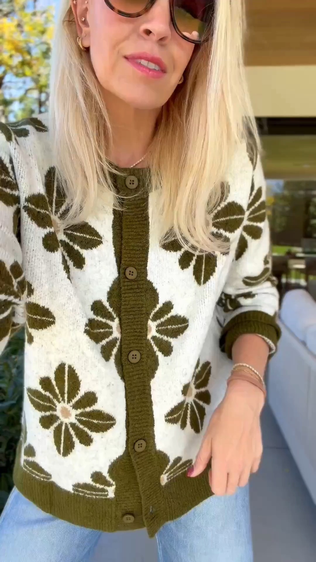 This sweater is new to Amazon and I’m so obsessed!