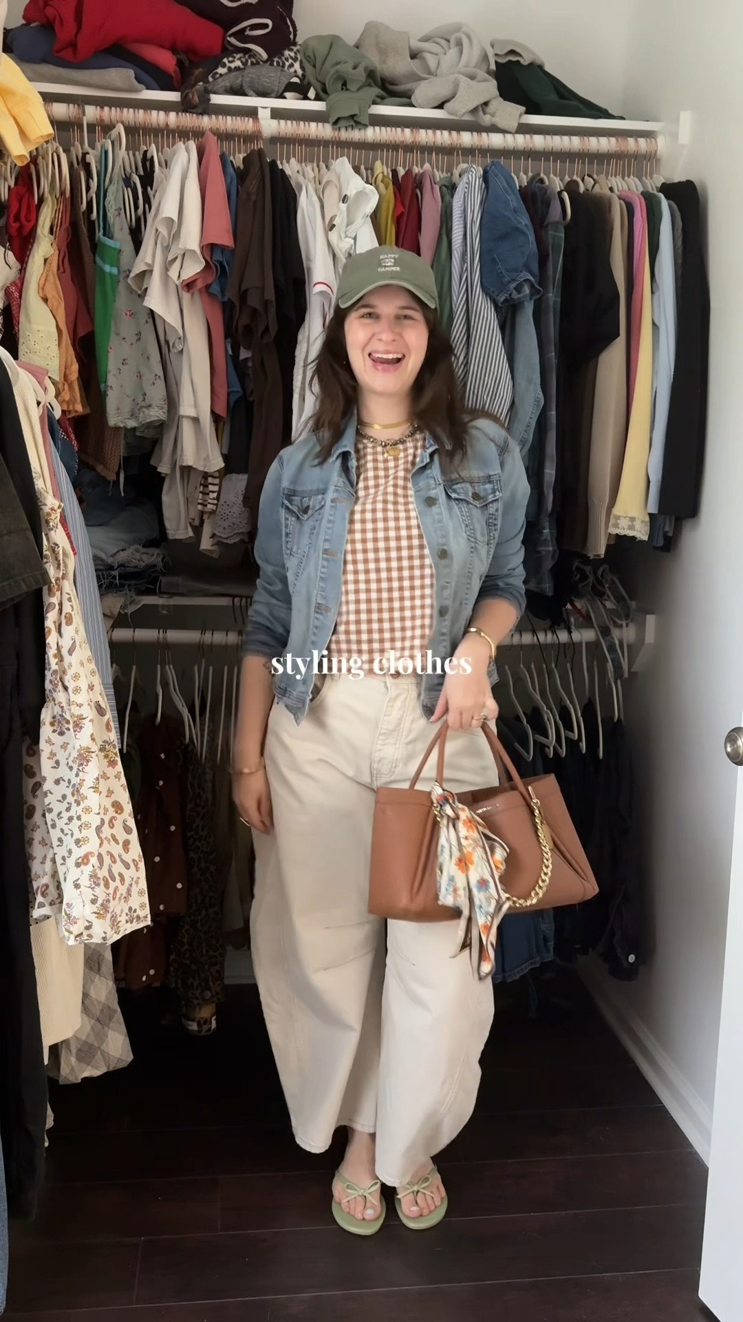 Another example of the difference between just throwing on some clothes and intentionally putting an outfit together! 

#styleinspo #outfitideas #styletipsforwomen #fashiontips #outfitsideas