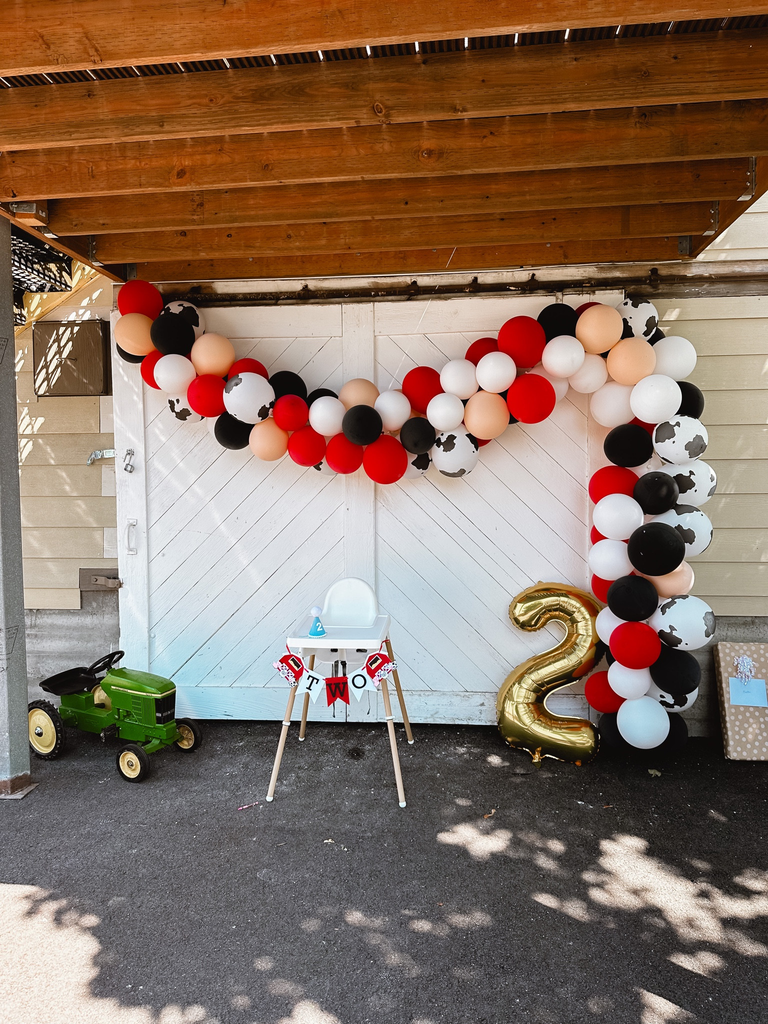 Farm themed birthday decor 🐮


Baby birthday, toddler birthday, farm themed baby birthday, farm themed toddler birthday, farm party decor, balloon garland, highchair banner 

#LTKbaby #LTKkids #LTKfamily