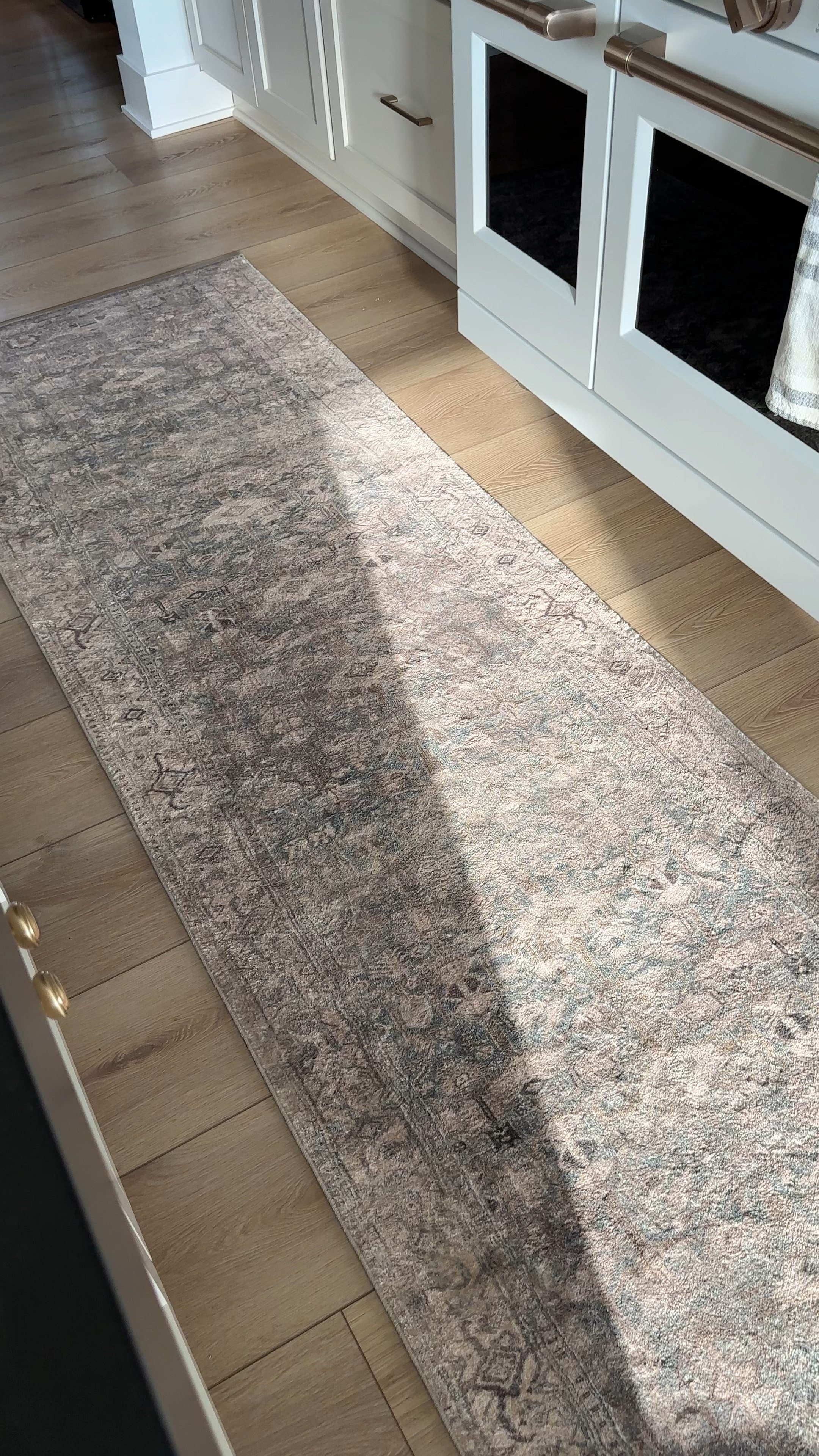 Just got a (much needed) new kitchen runner and I am obsessed! Size: 2’6”x 9’6” 

#wayfairpartner #Wayfair @wayfair #kathleenpost 

#LTKHome