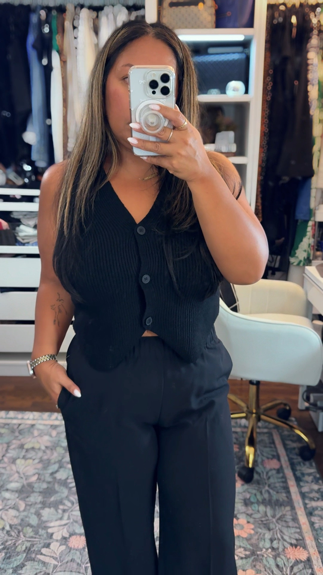 Old Navy really came through with the petite finds 🤍 Which one is your favorite?
