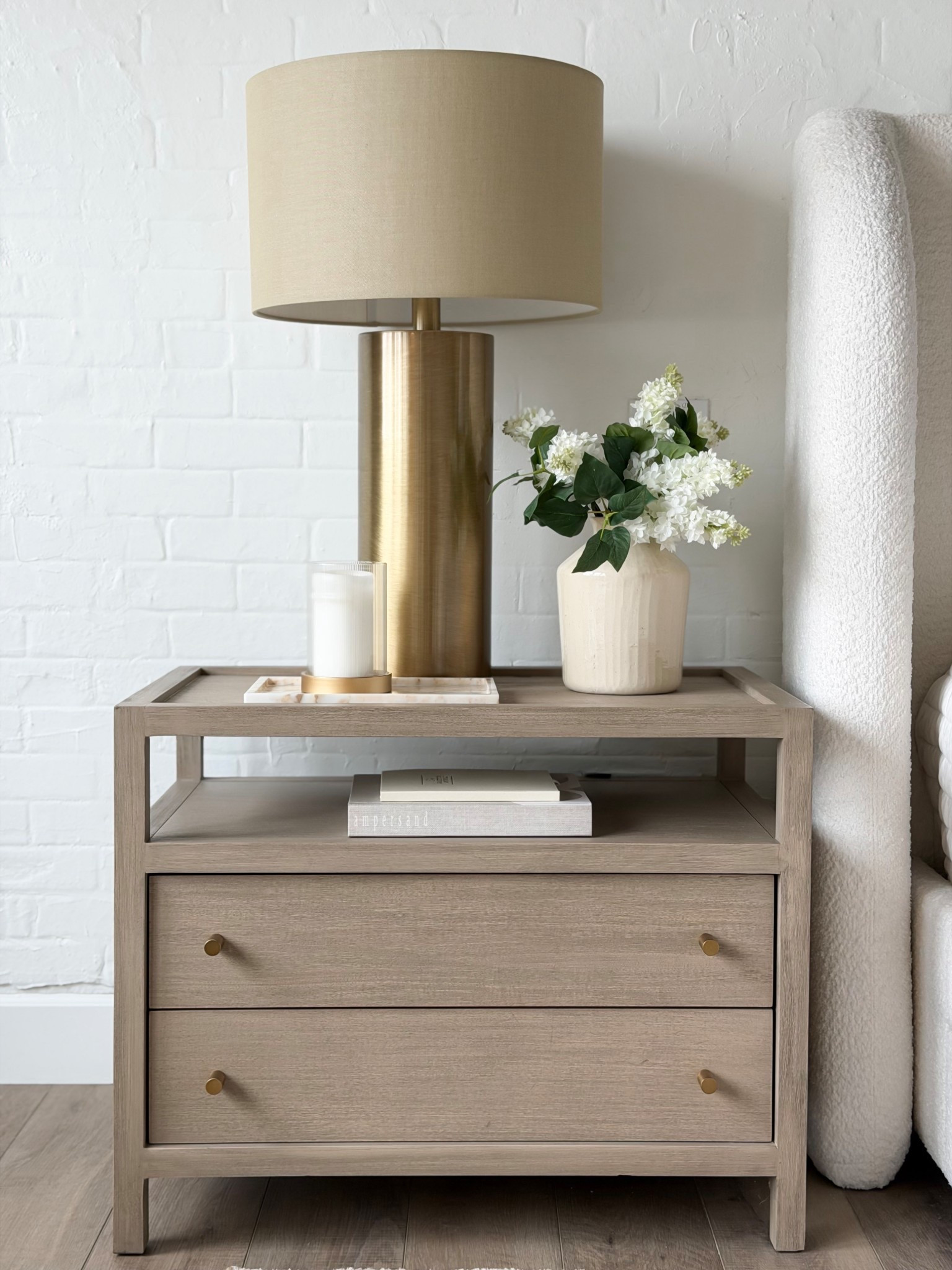 A few simple swaps on our nightstands!

Home, home decor, home finds, home accents, modern home, neutral home, organic home, table lamp, modern lighting, faux florals, nightstand, bedside table, decorative book, candle holder, marble tray

#LTKSeasonal #LTKHome