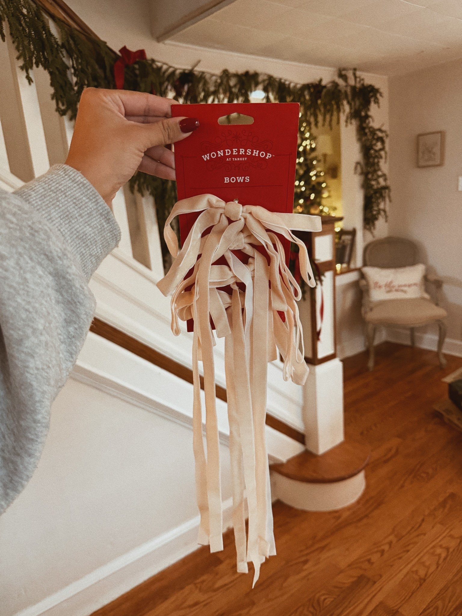 The cutest holiday decor bows from Target 🎯 

#LTKHome #LTKFindsUnder50 #LTKHoliday