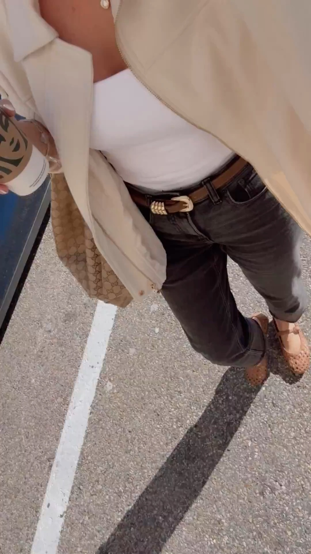 Small Amazon jacket / XS bra free tank / XS Petite jeans / flats run true to size  

Summer fashion, spring fashion, casual outfit, Amanda west

#liketkit #LTKOver40 #LTKSeasonal #LTKootd
