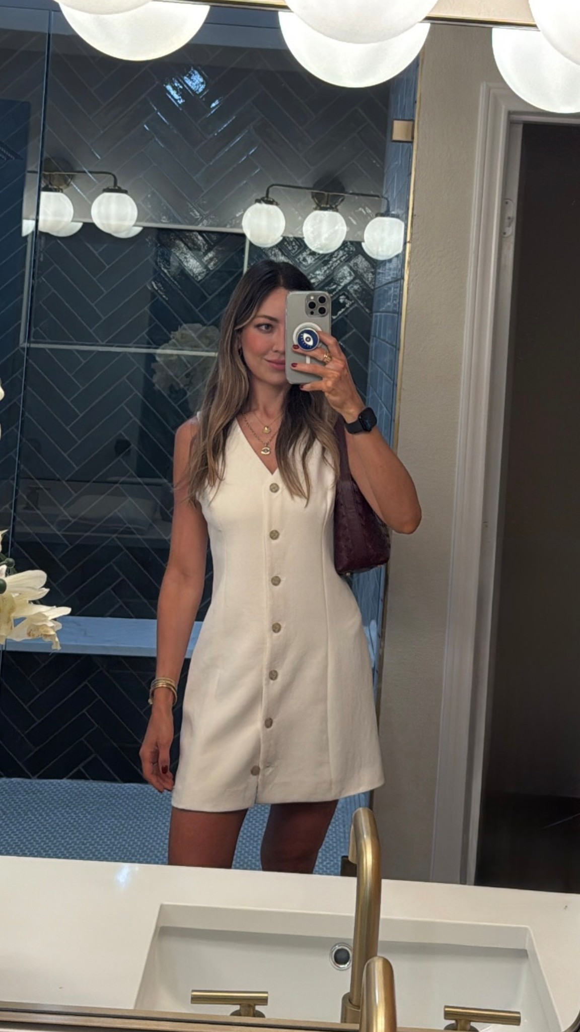 Aritzia is 20–50% off right now!! I’m obsessed with this dress — so flattering and easy to wear. Just grabbed it in green too 👀✨

#LTKWorkwear #LTKSeasonal #LTKSaleAlert