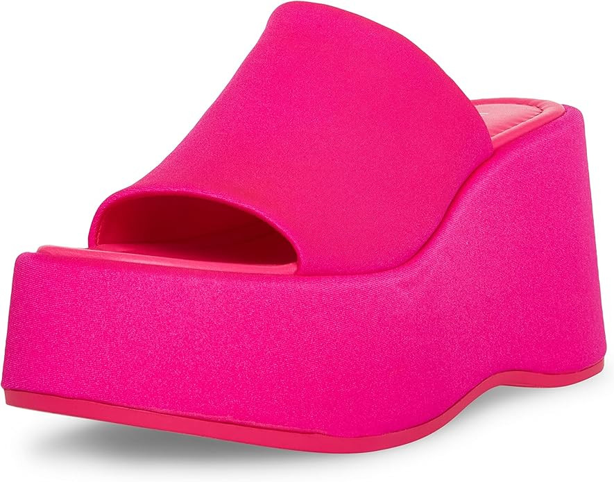 Madden Girl Women's Nicco Wedge Sandal | Amazon (US)
