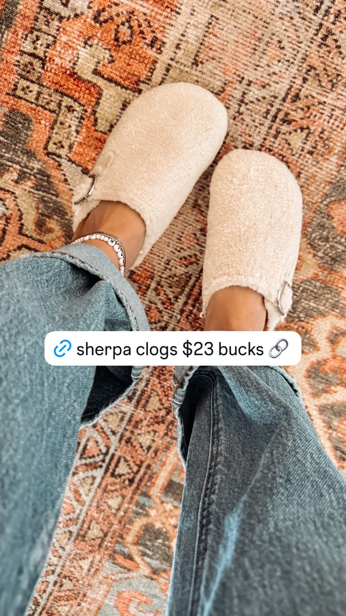 True to size sherpa clogs look for less 

#LTKSaleAlert #LTKFindsUnder50 #LTKSeasonal