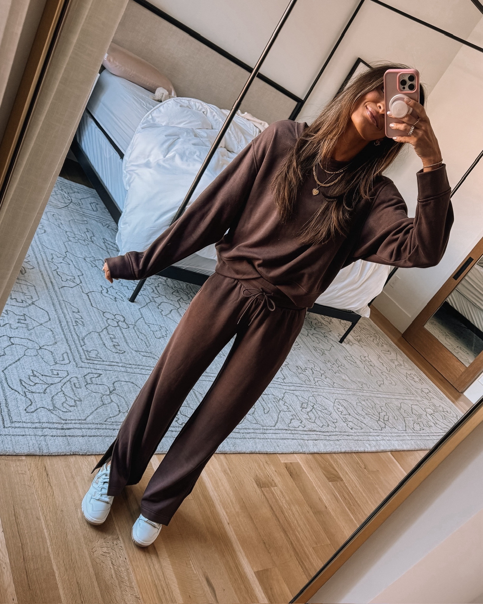 the color of this cozy set though!🤎🤎

#matchingset #athleisure #momoutfit #outfitideas 

#LTKstyletip