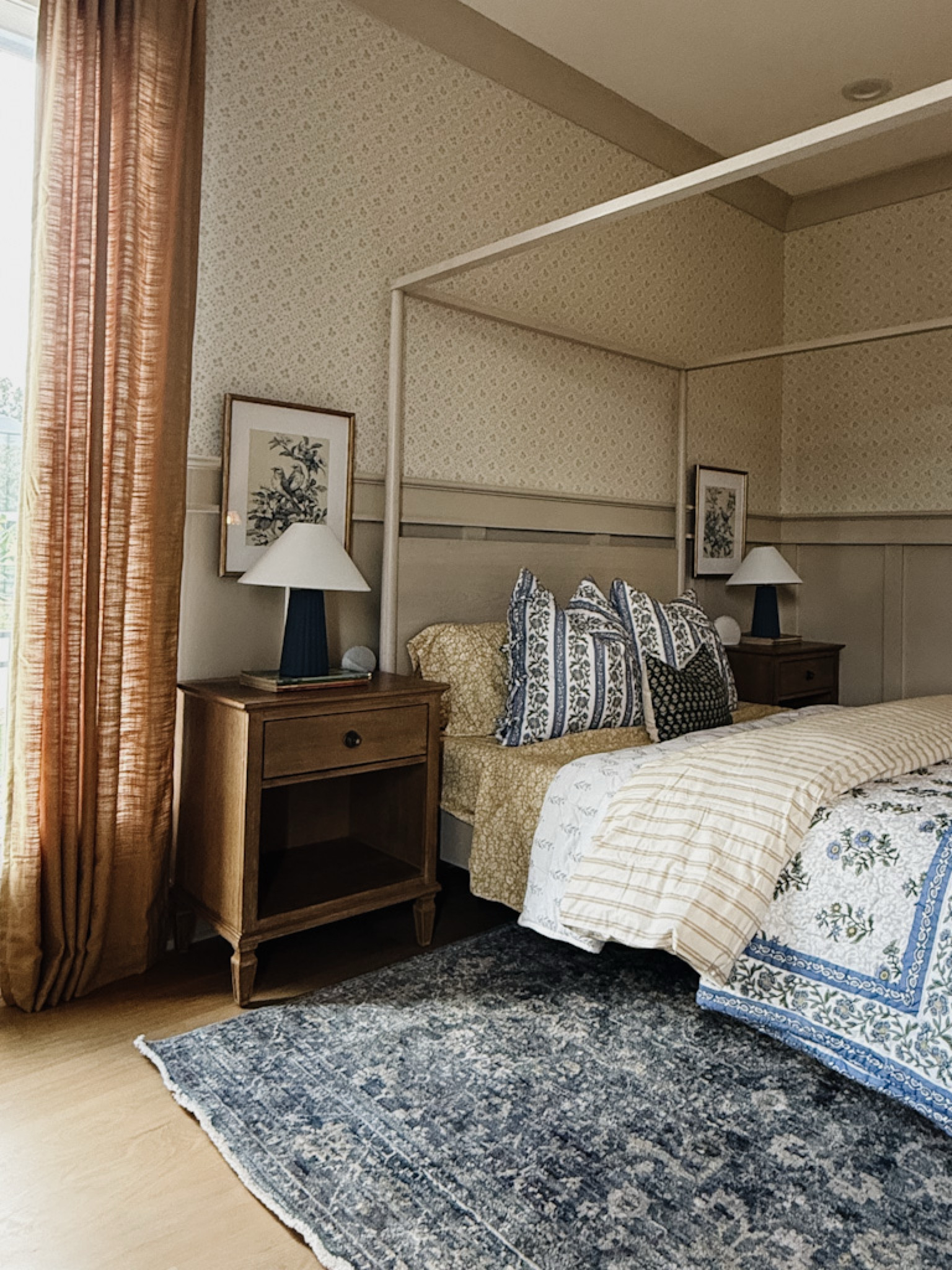 🛏 Bedroom refresh: layered quilts, block print bedding, and cozy textures. This look proves a neutral base with pops of blue + gold always feels classic!

#LTKhome