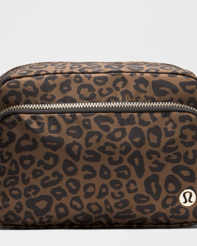 If you’re looking for a new style of crossbody - here it is! Multiple compartments, big enough to fit what you need but small enough to not be obnoxious and awkward. 

#LTKTravel #LTKFindsUnder100 #LTKStyleTip