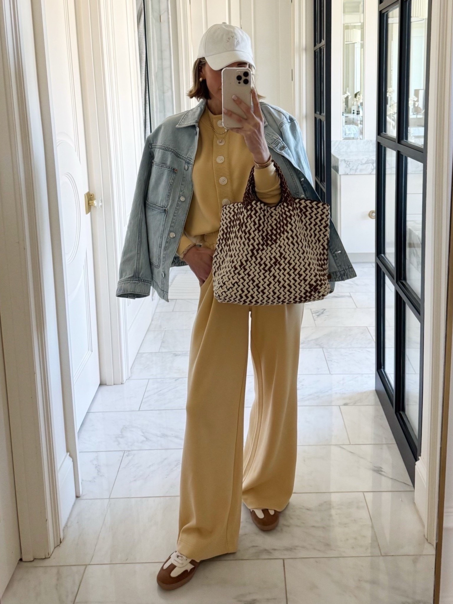 What I wore over the weekend. I'm wearing the 29" inseam pants in an XS and small in the top.

#LTKmomlife #LTKootd