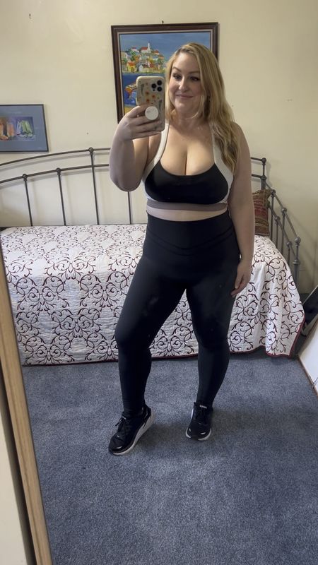 If you prefer a simple black leggings but also that flatters your bum these are the winners for you! 
Wearing size L leggings and XL bra 

#LTKmidsize #LTKfitness #LTKstyletip