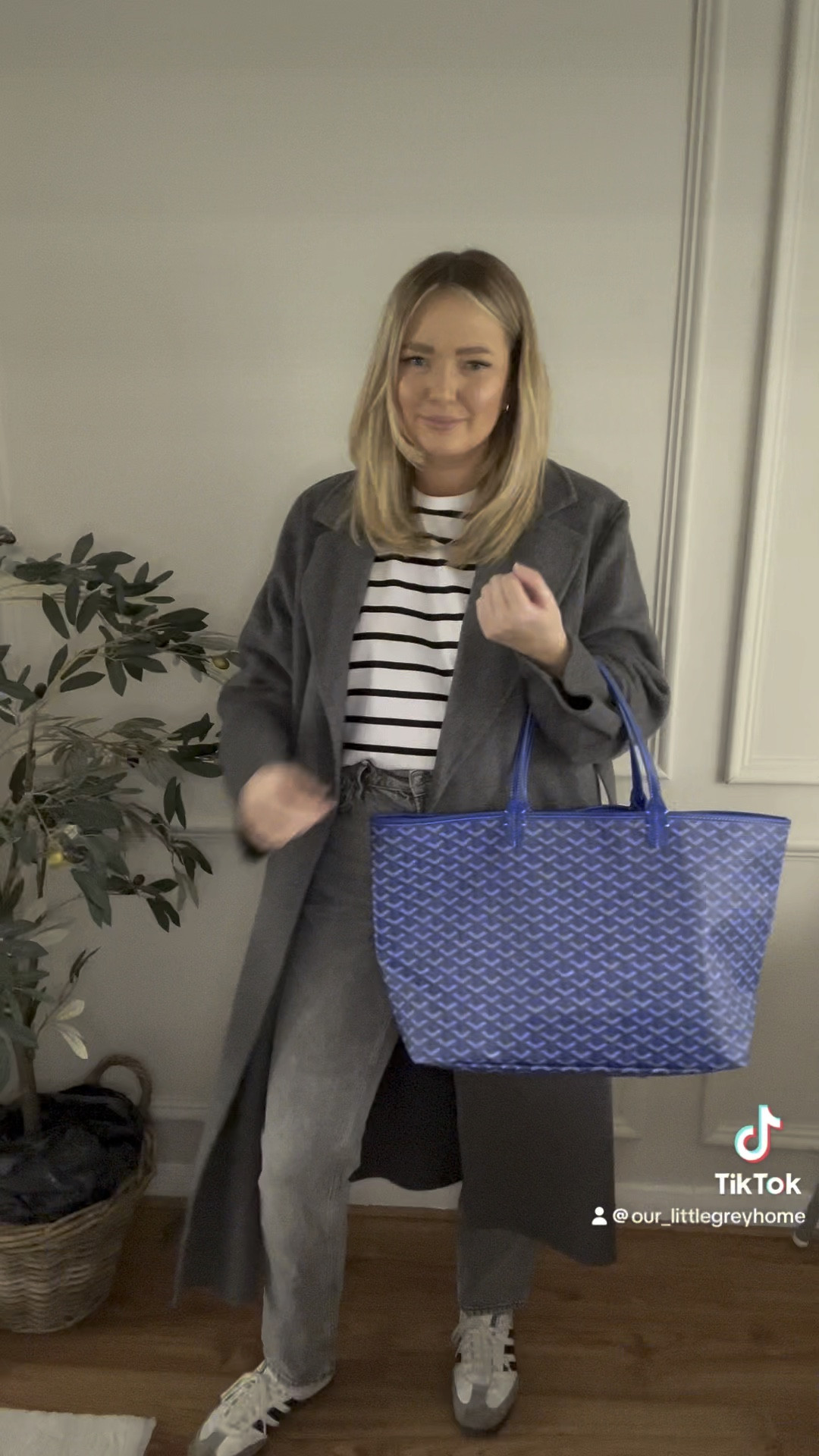 Midsize capsule outfit

#LTKmidsize #LTKstyletip #LTKVideo