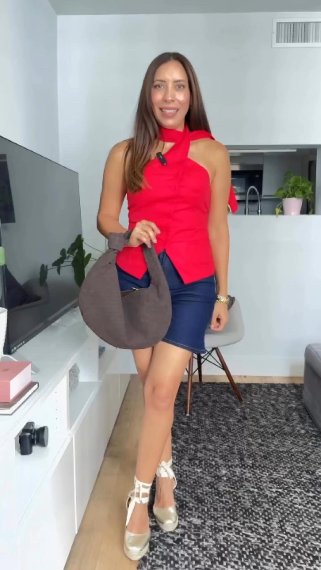 Comenta ROPA y te mando el link directo.✨ Dime ¿cuál outfit te gustó más ?

Usa mi code recetaslily_12 
Para un 12% de descuento

☀️ Haul de verano para trabajar con @commense.official  ¿Sabes qué es lo mejor ? 
Que todo lo puedes mezclar entre sí 
y crear looks que se ven carísimos sin gastar tanto.

 #commense #commensereview
#summerfashion, #shorts, #fashiontutorials, #ootd, #summershorts

#LTKSeasonal #LTKStyleTip #LTKTravel