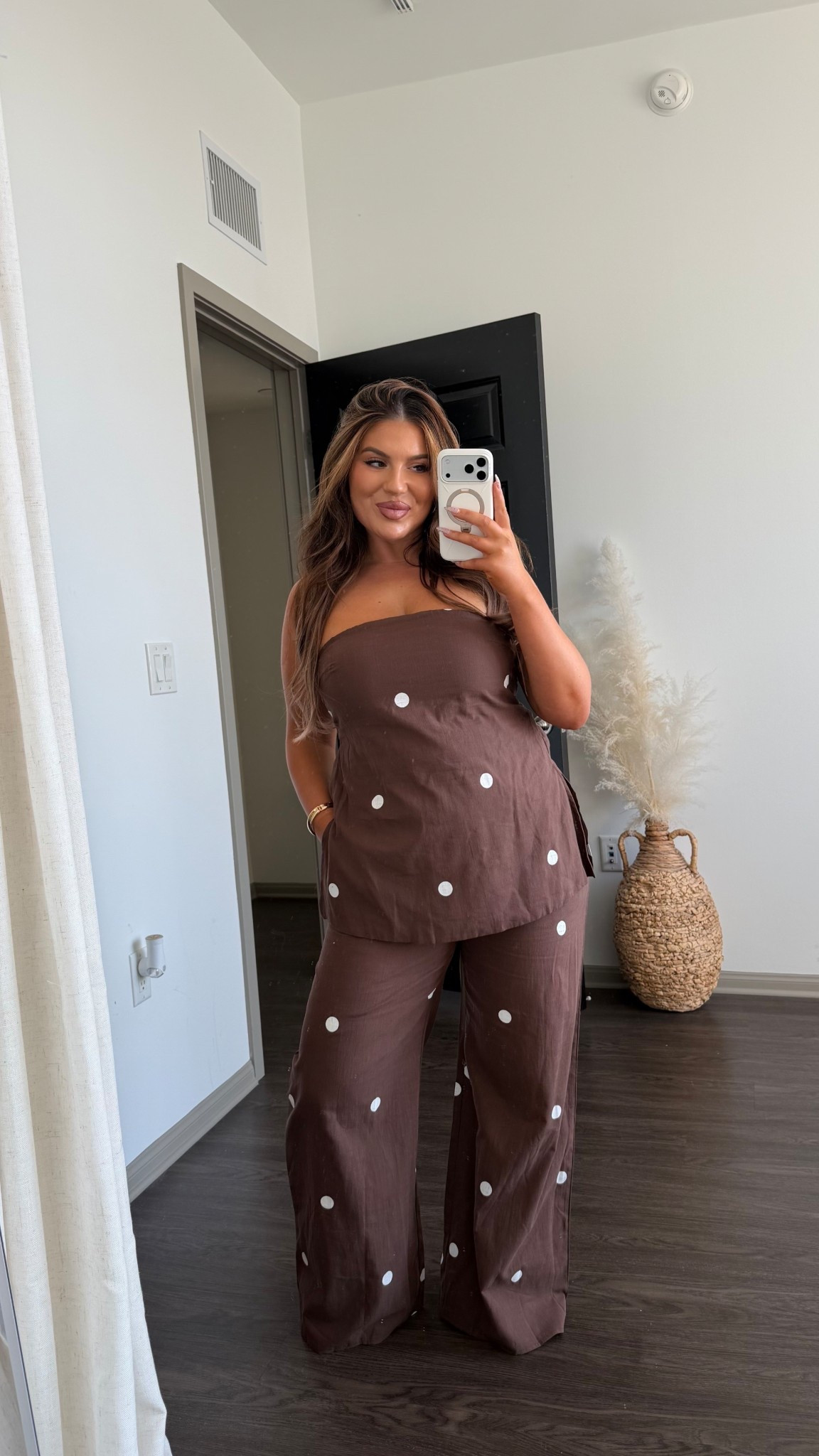 How adorable is this linen set for Fall?! 😍 Wearing a L! Mine is unfortunately sold out, but found some similar styles for you all🫶🏼