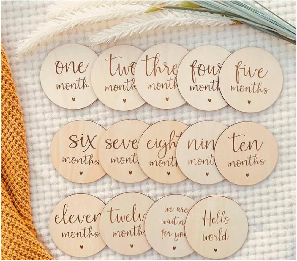 Pequeño Baby Monthly Milestone Wooden Circles, 14 Newborn Photography Props for Photoshoot, Preg... | Amazon (US)