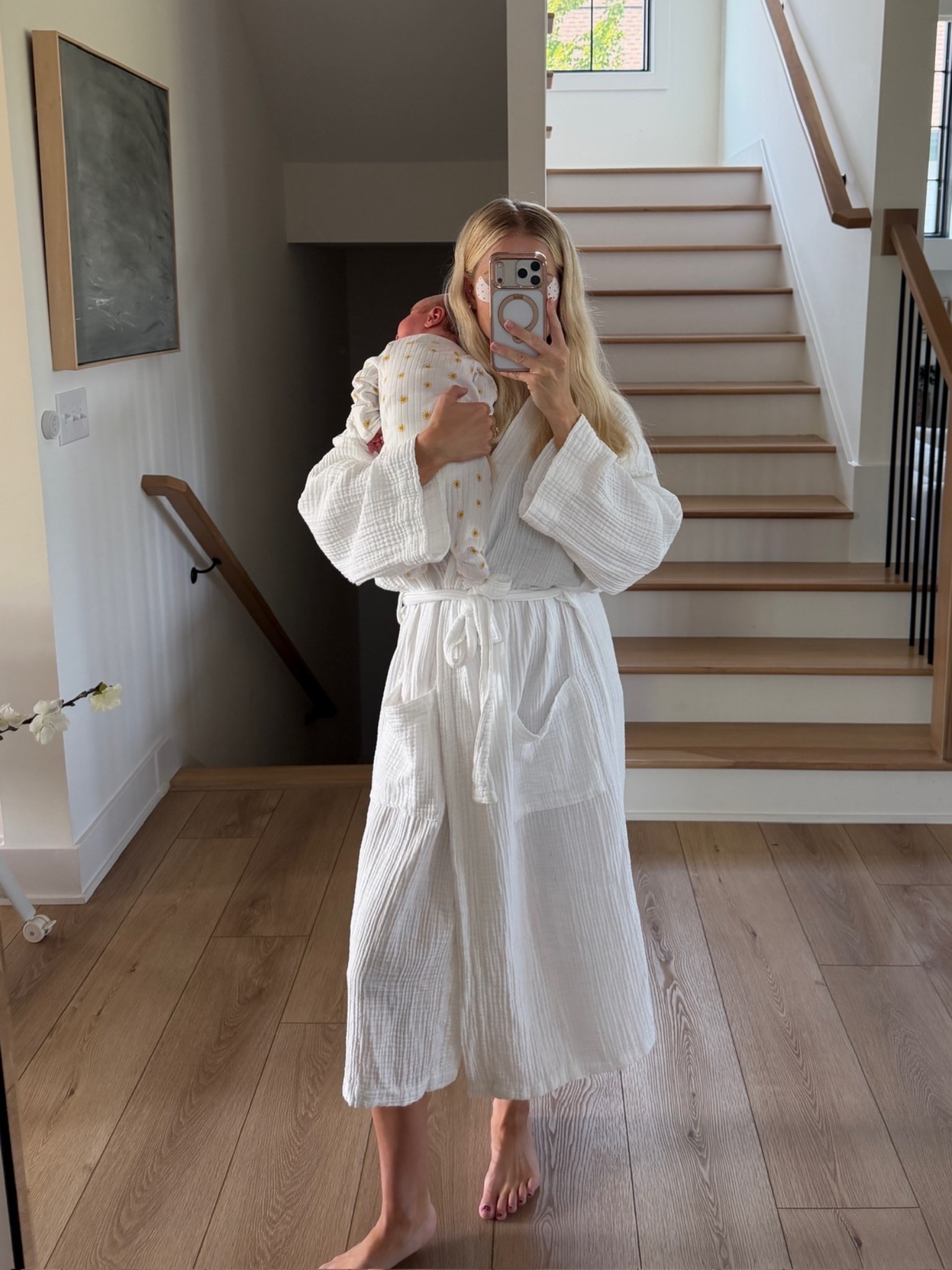 SIZE: s/m robe! #kathleenpost

Newborn phase, postpartum, newborn baby

#LTKmomlife #LTKBaby #LTKHome