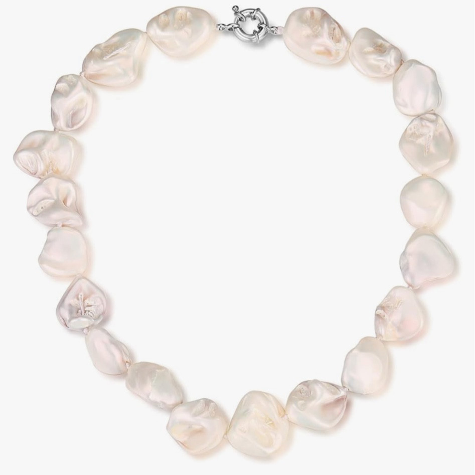 The (summer) or everyday choker we all need $12 

#LTKGiftGuide #LTKSeasonal #LTKFindsUnder50