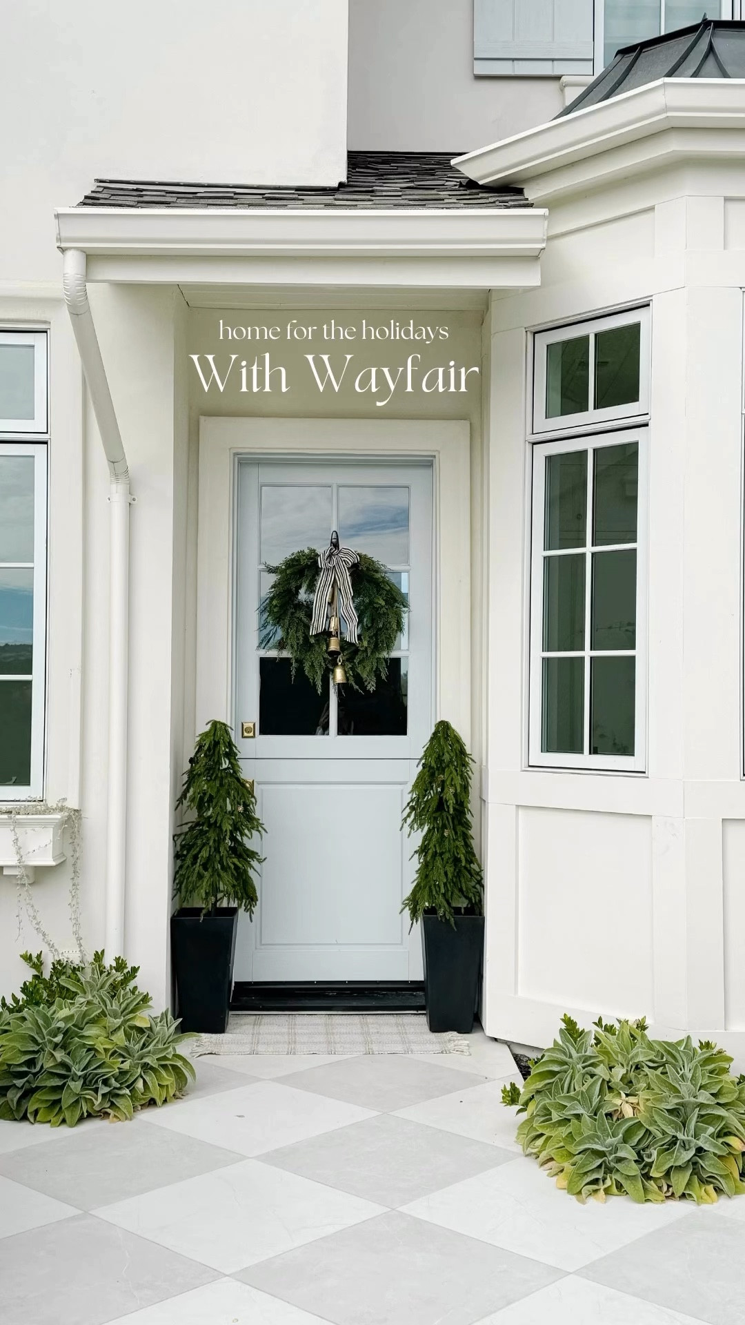 I’ve started purchasing some new holiday decor @wayfair already!  They have all you need from tree skirts, trees, bells, candles & everything for your table scapes!

#wayfairpartner  #wayfair #onlyatwayfair @shop.ltk #liketkit liketk.it  


#LTKHome #LTKSaleAlert #LTKHoliday